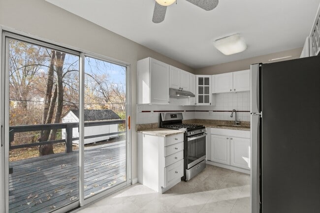 Building Photo - 963 Collier Pl