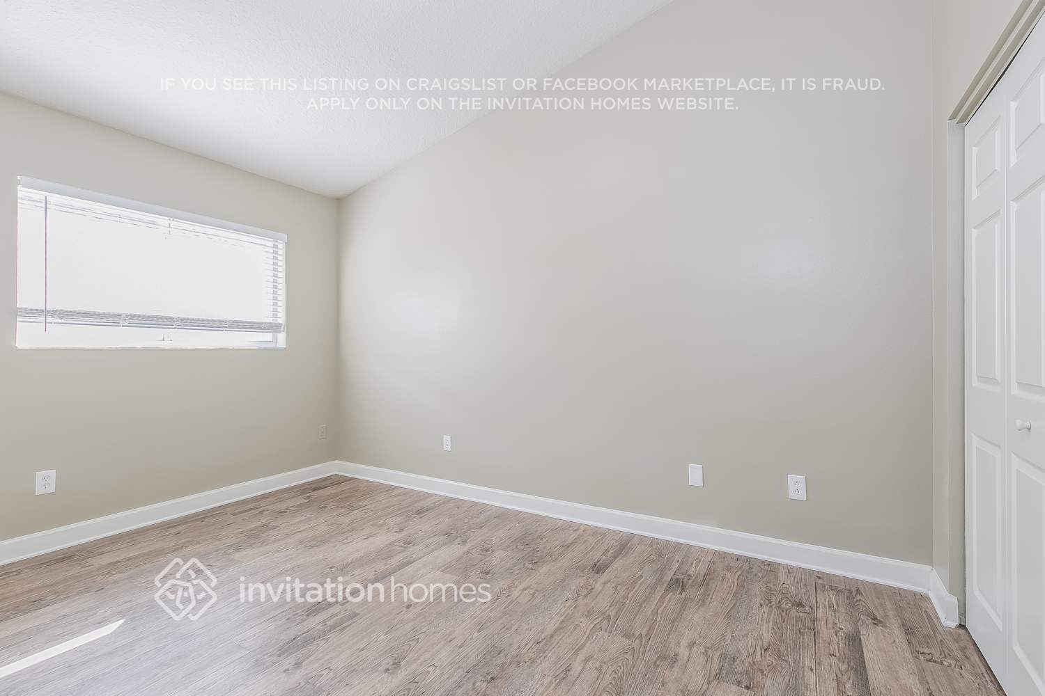 Building Photo - 2557 Ventura Cir