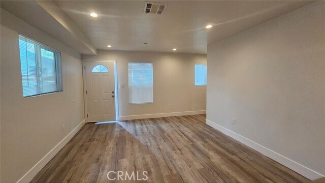 Building Photo - 10962 Avalon Blvd