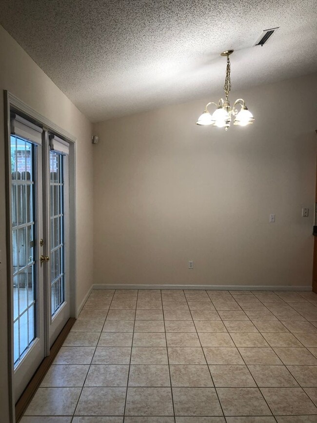 Building Photo - Windsor Garden Subdivision...