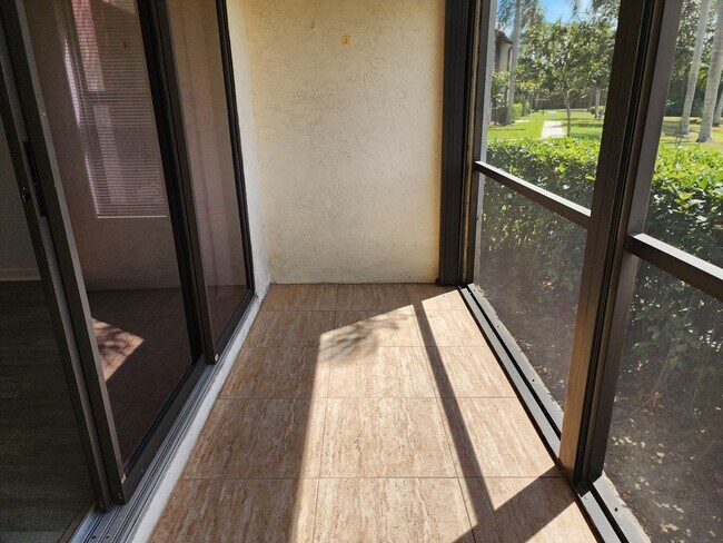 Building Photo - 2 BR 2 BA rental in the gated Pine Ridge c...