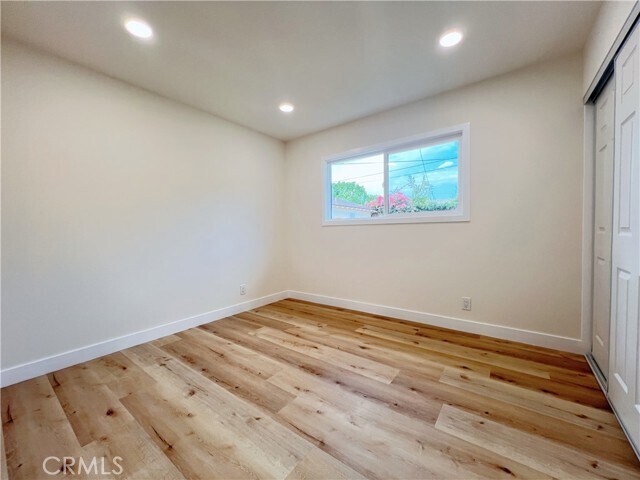 Building Photo - 5261 Raintree St