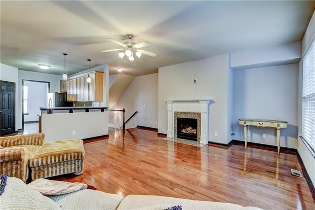 Building Photo - 1754 Oak Brook Ln NW