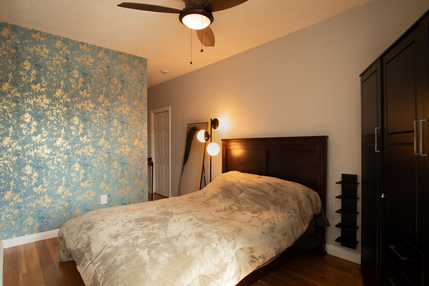 Building Photo - 1810 Dorchester Ave