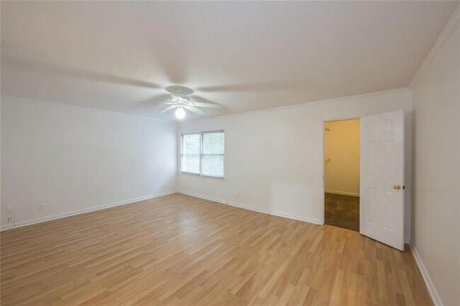 Building Photo - 9070 Cobbler Ct