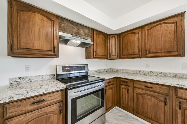 Building Photo - 5402 Dunnethead Dr