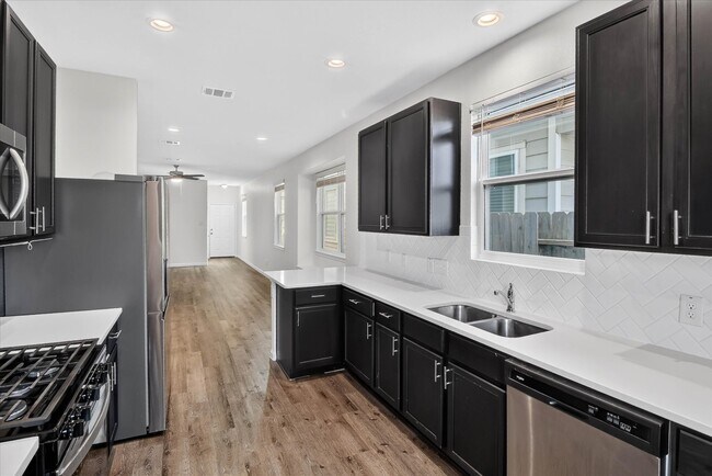 Building Photo - 24839 Goldoni Dr