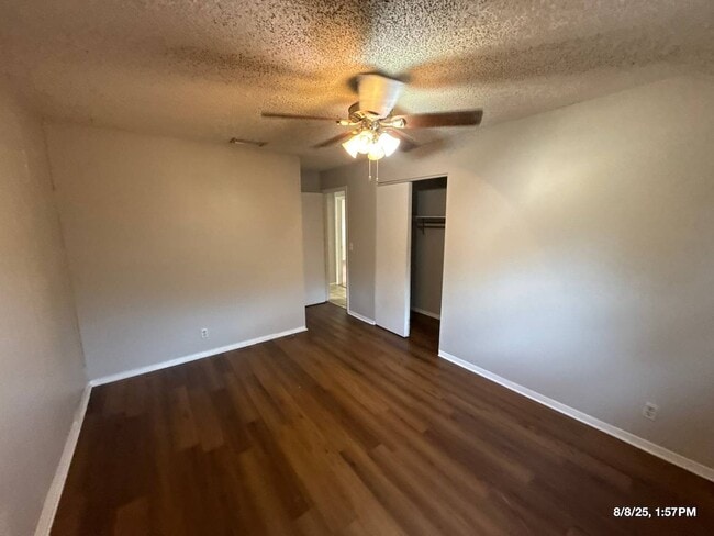 Building Photo - 4058 Minoso St