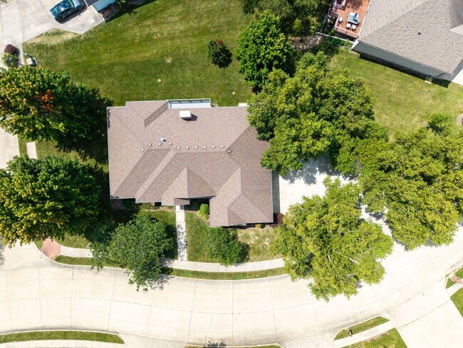 Building Photo - 1900 Muirfield Dr