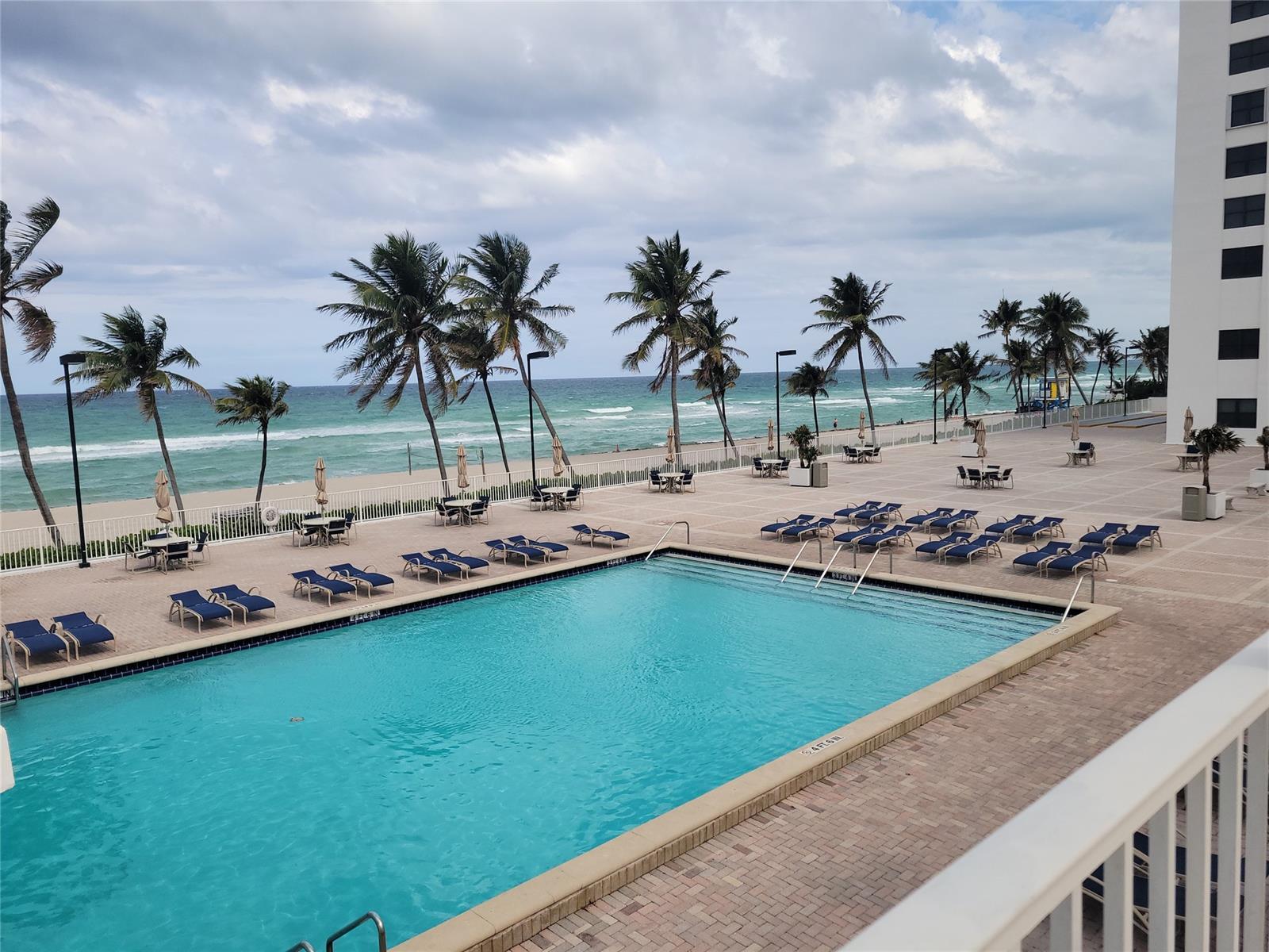 Building Photo - 2401 S Ocean Dr