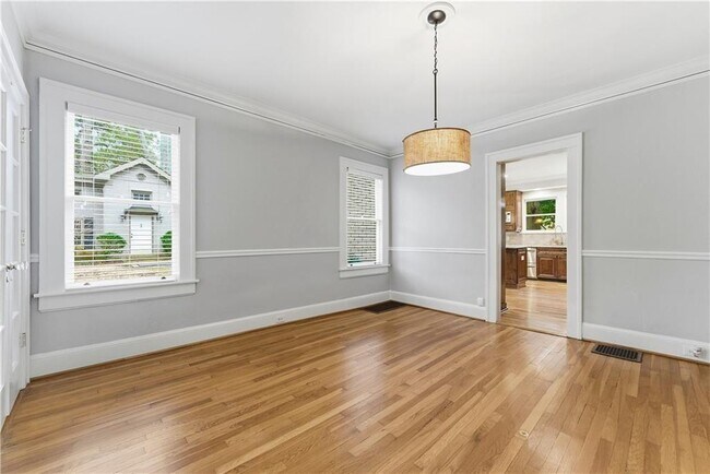 Building Photo - 685 E Morningside Dr NE