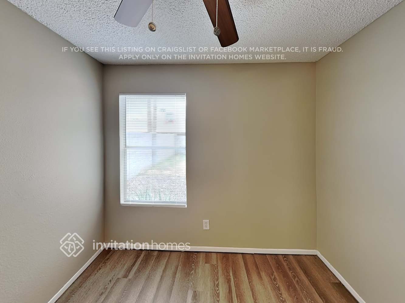 Building Photo - 7740 W Meadowbrook Ave