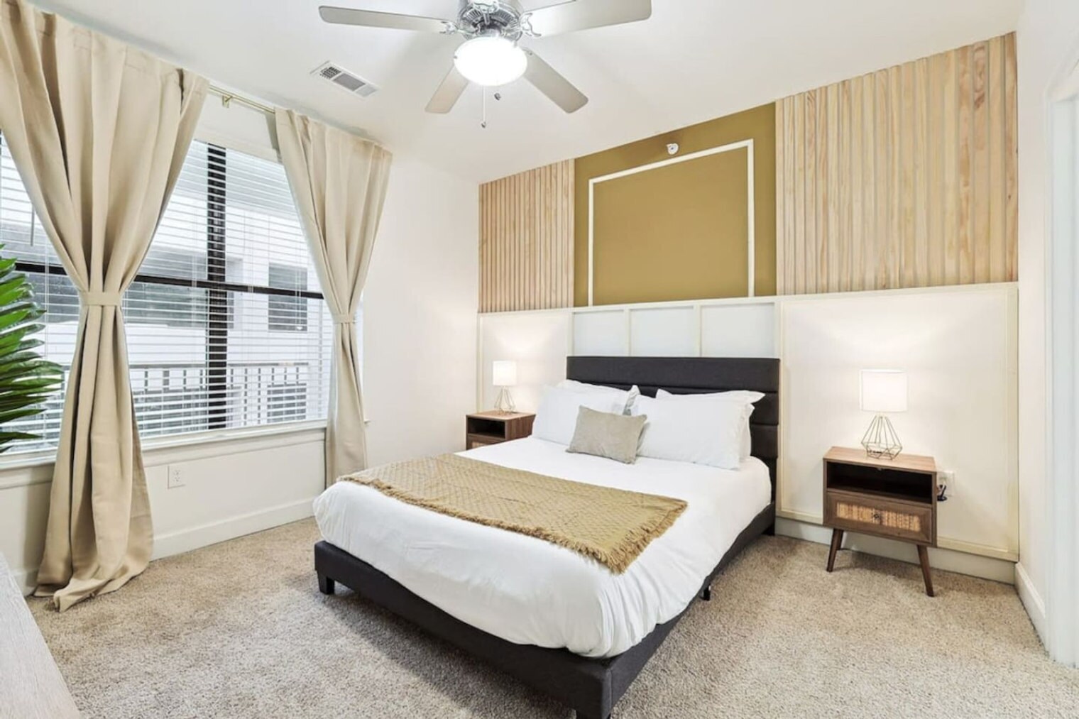 Building Photo - 5725 Town and Country Blvd