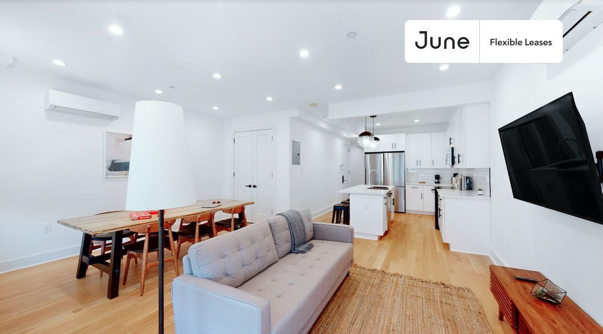 Building Photo - Cozy Private ROOM in Crown Heights