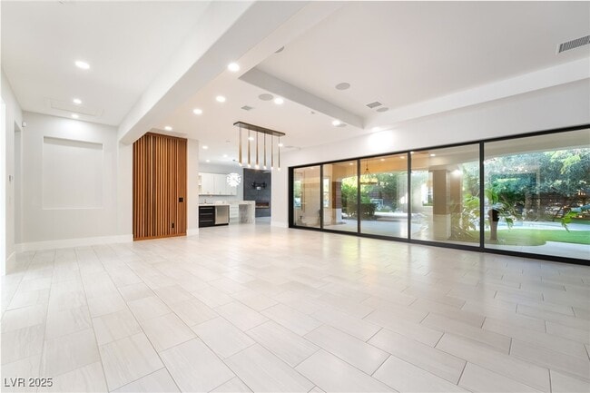 Building Photo - 72 Panorama Crest Ave