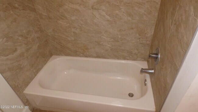 Building Photo - 5615 San Juan Ave