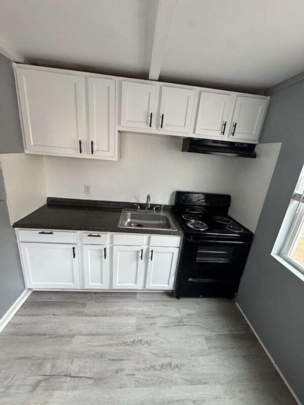 Building Photo - 201 Chandler Dr