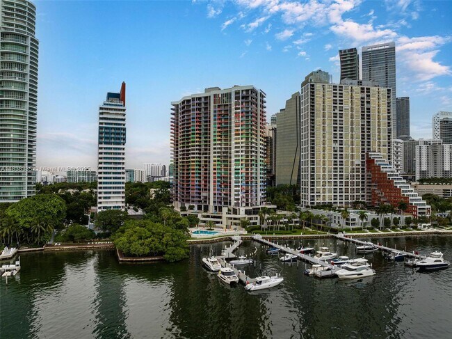 Building Photo - 1581 Brickell Ave