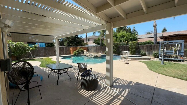 Building Photo - Coming soon. Home Sweet Home!