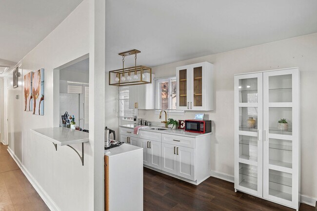 Building Photo - Laurel, MD