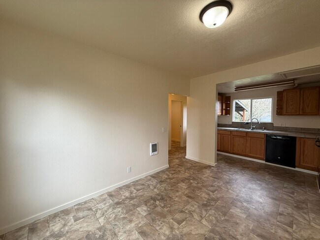 Building Photo - Updated Farm House