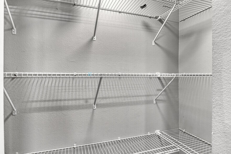 Building Photo - 1841 Long Iron Dr