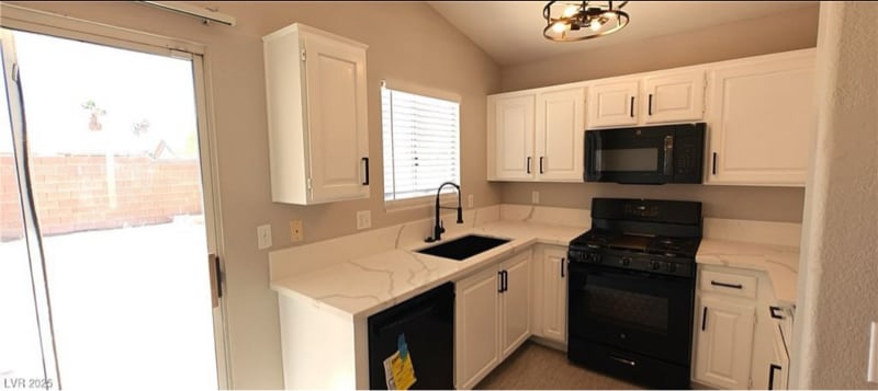 Building Photo - 6615 Elk Creek Ln