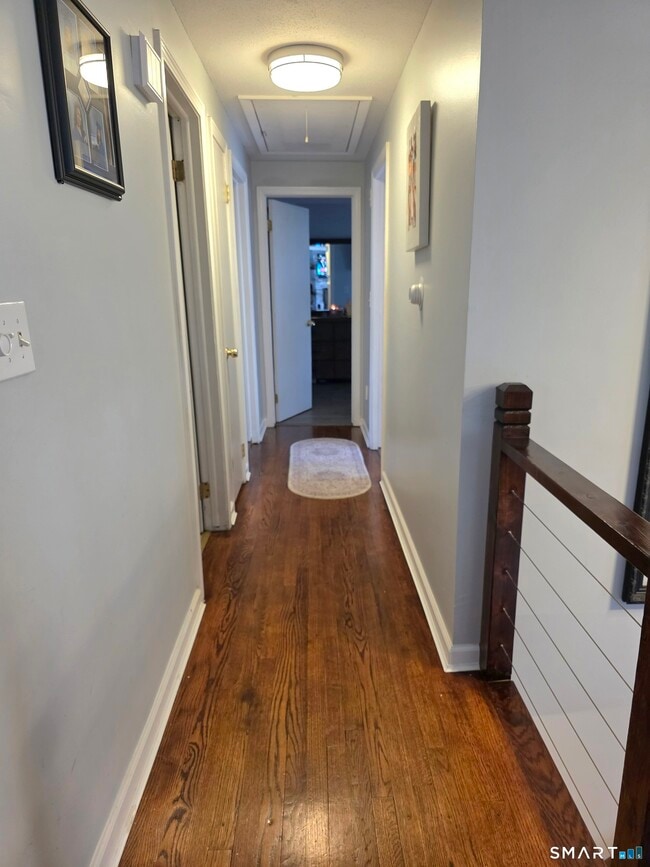 Building Photo - 49 Hillwood Ln