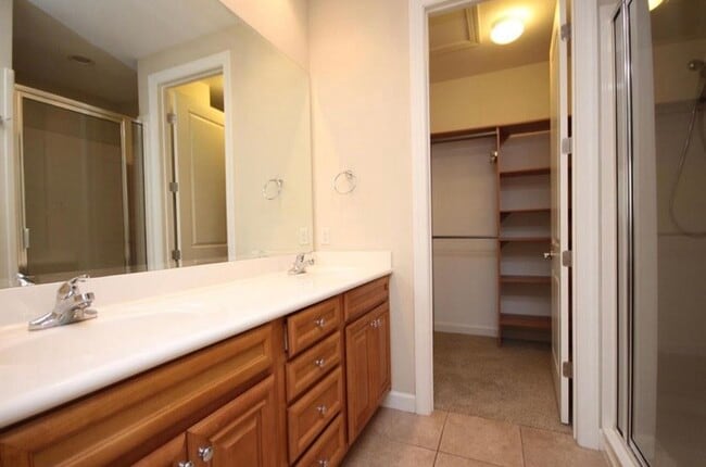 Building Photo - 4246 Skipjack Cove
