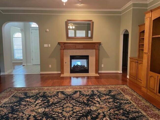 Building Photo - 3710 White River Dr