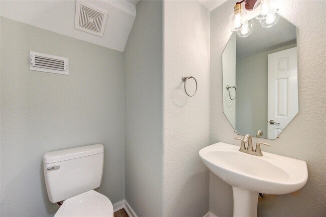 Building Photo - 25419 Hall Meadow Ln