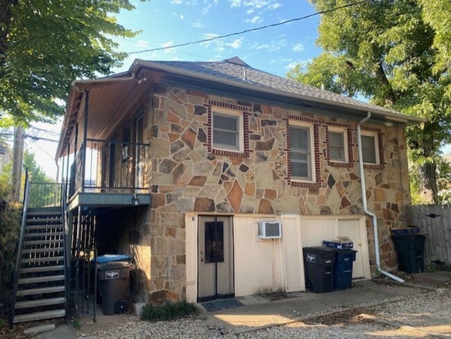 Primary Photo - 3333 W 5th St