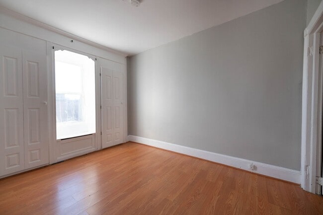 Building Photo - PHA Welcomed! Spacious Home with Private Backyard