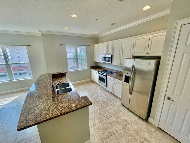 Building Photo - 96124 Roddenberry Way