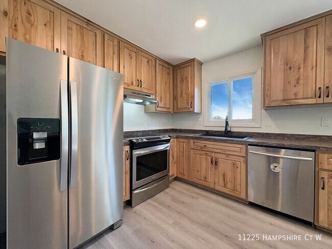 Building Photo - 11225 Hampshire Ct W