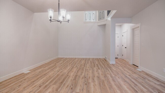 Building Photo - Beautiful 3 bedroom Townhome in Lehi Exchange community!