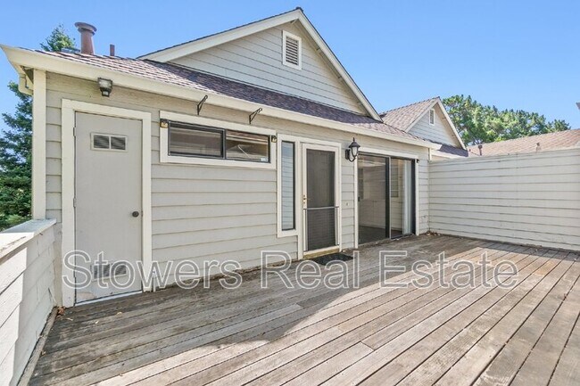 Building Photo - 1825 N Forest Hill Pl