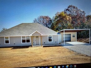 Building Photo - 128 TNT Ct