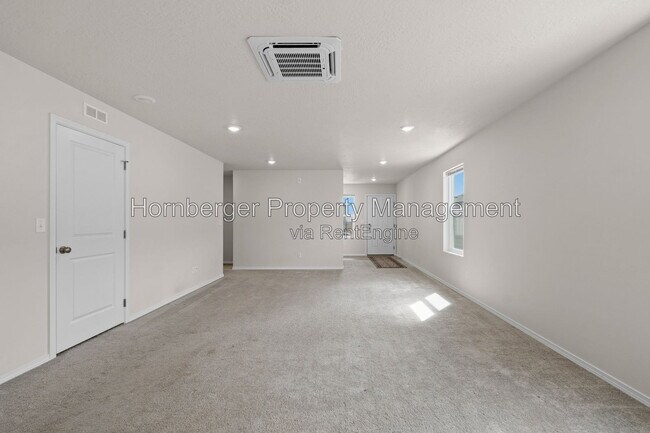 Building Photo - 4462 Vel Vw Ct