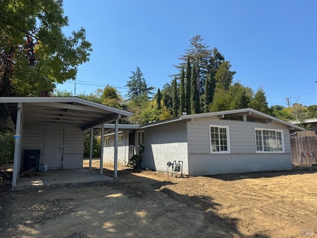 Building Photo - 313 Corkwood St