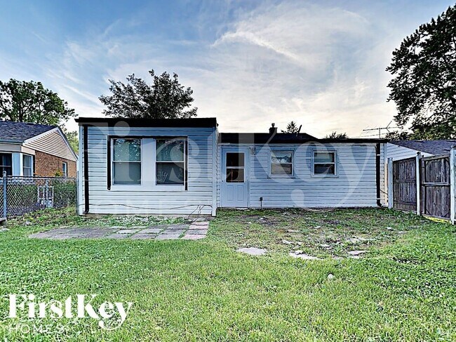 Building Photo - 18609 Palmer Ave