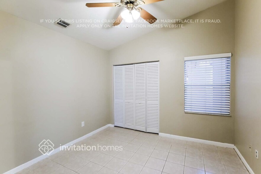 Building Photo - 16270 La Costa Dr