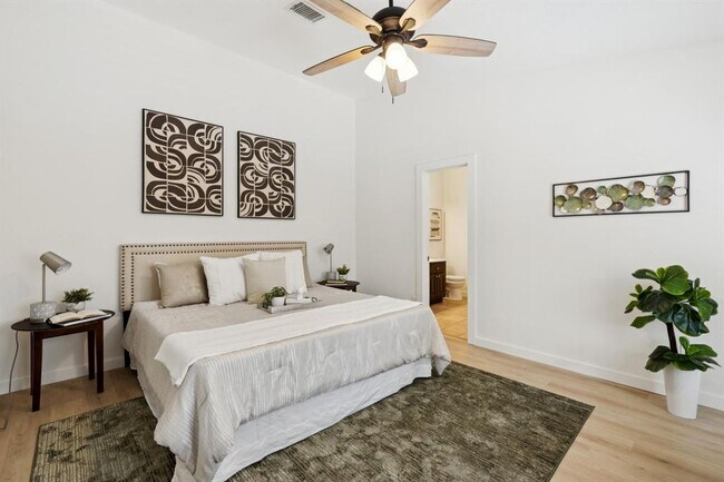 Building Photo - 2900 Sabinal Trail