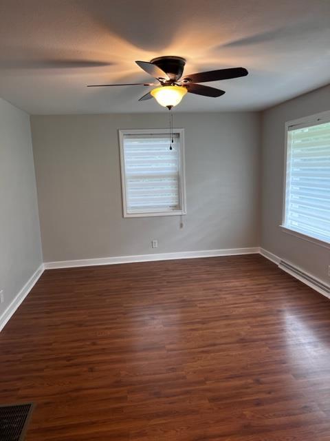 Building Photo - 407 Englewood Dr