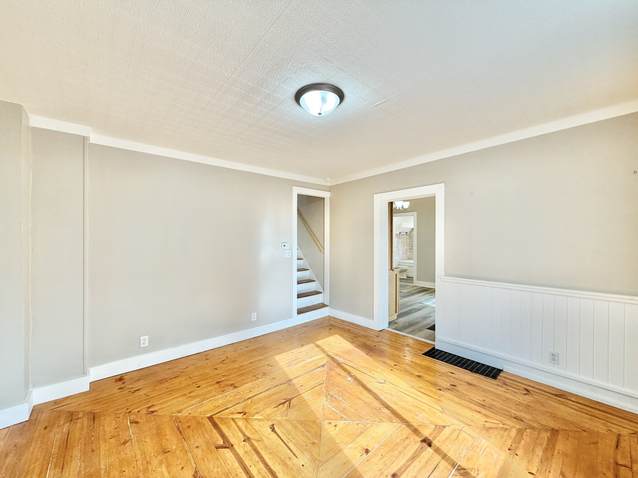 Building Photo - 955 10th St