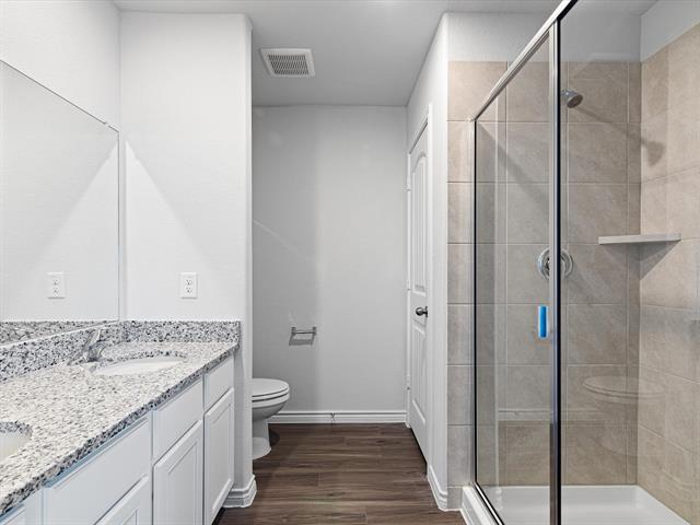 Building Photo - 1604 Luke St