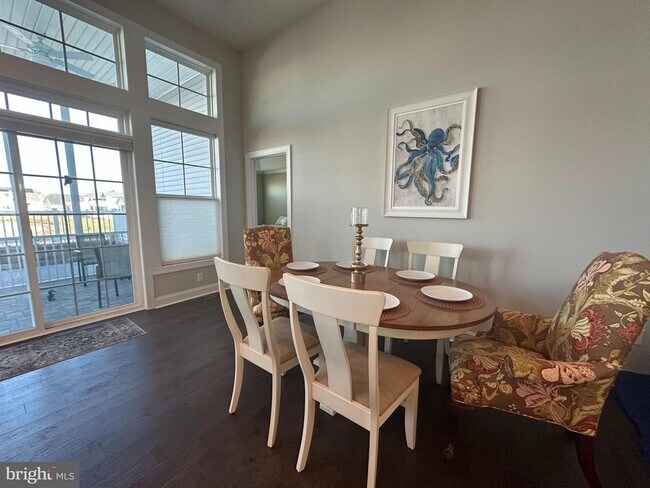 Building Photo - 30475 Madeira Ln