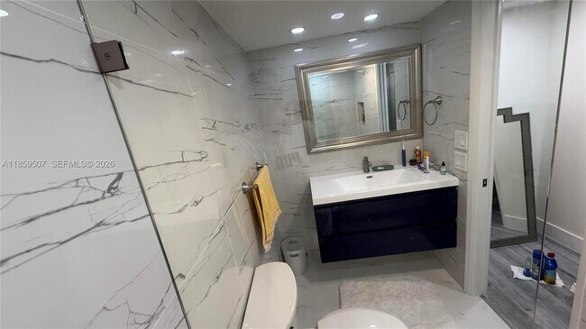 Building Photo - 2671 S Course Dr