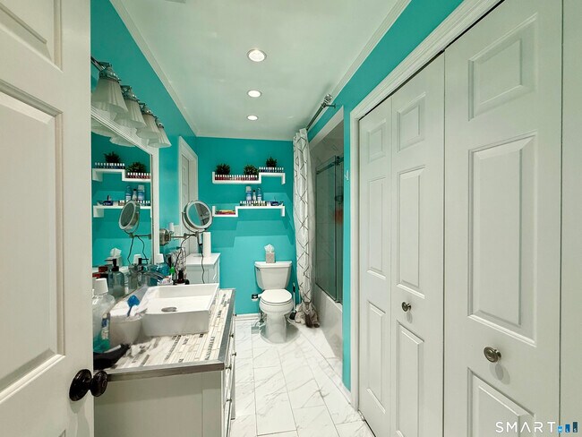 Building Photo - 133 Clearview Ct