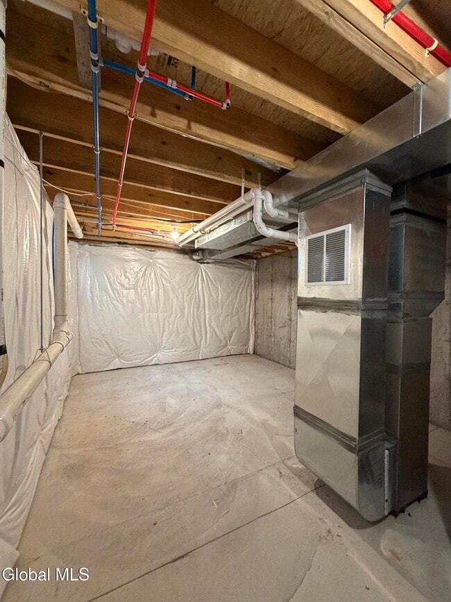 Building Photo - 36 Vly Rd